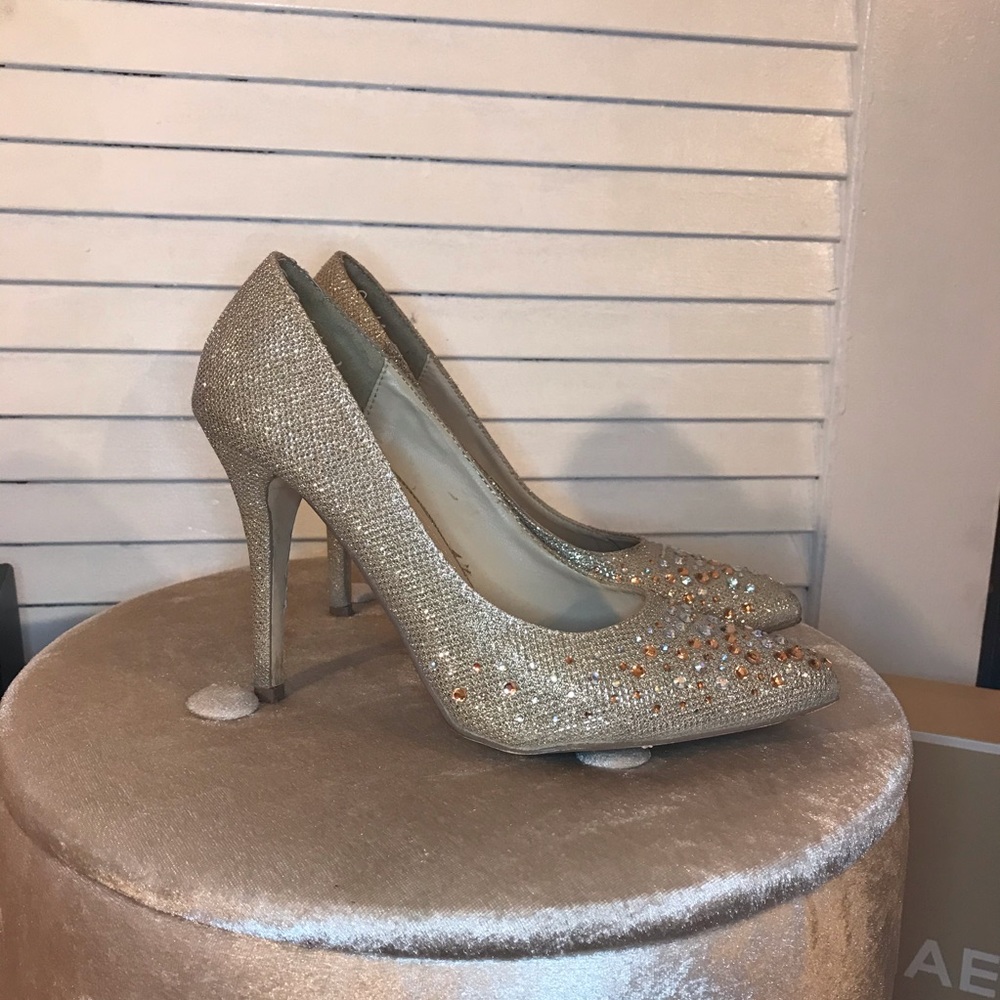Dimond pumps - Picture 4 of 4